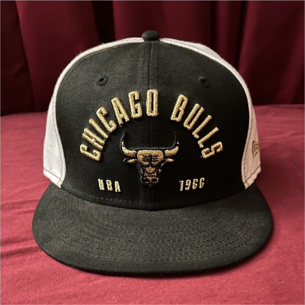 New Era NBA Chicago Bulls Establisher 9FIFTY Snapback Cap - Black/White/Gold